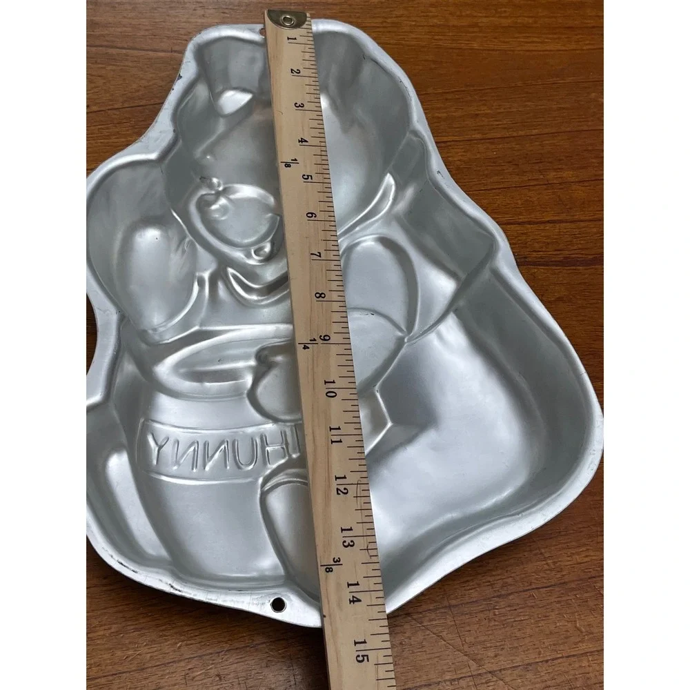 Vintage 1995 Wilton Disney Winnie the Pooh Hunny Pot Cake Pan 2105-3000 Aluminum